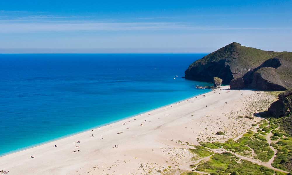 La playa de los Muertos: el curioso origen del nombre